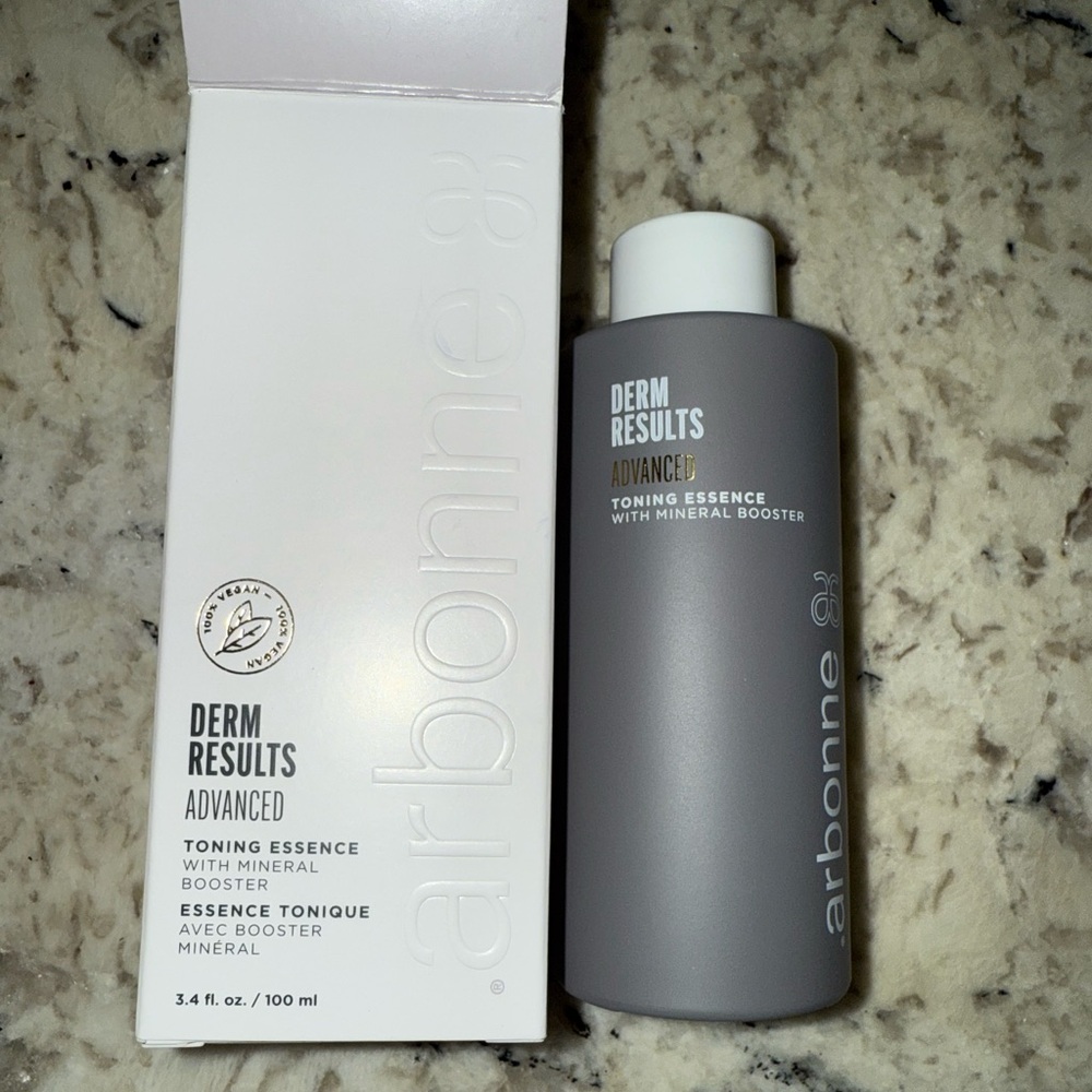 Arbonne Advanced Skincare Essence in Gray